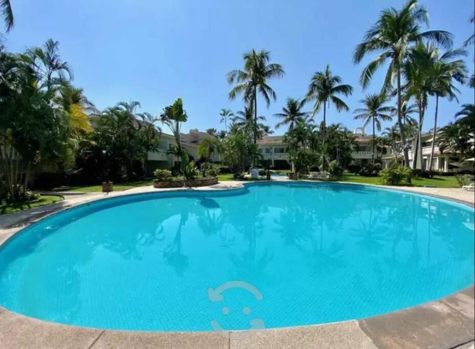 Hermoso Apartamento En Manzanillo Con Alberca Y Cancha De Tenis, Ideal Para Relajarse Y Disfrutar De Una Escapada Tranquila En El Paraiso Tropical Luaran gambar