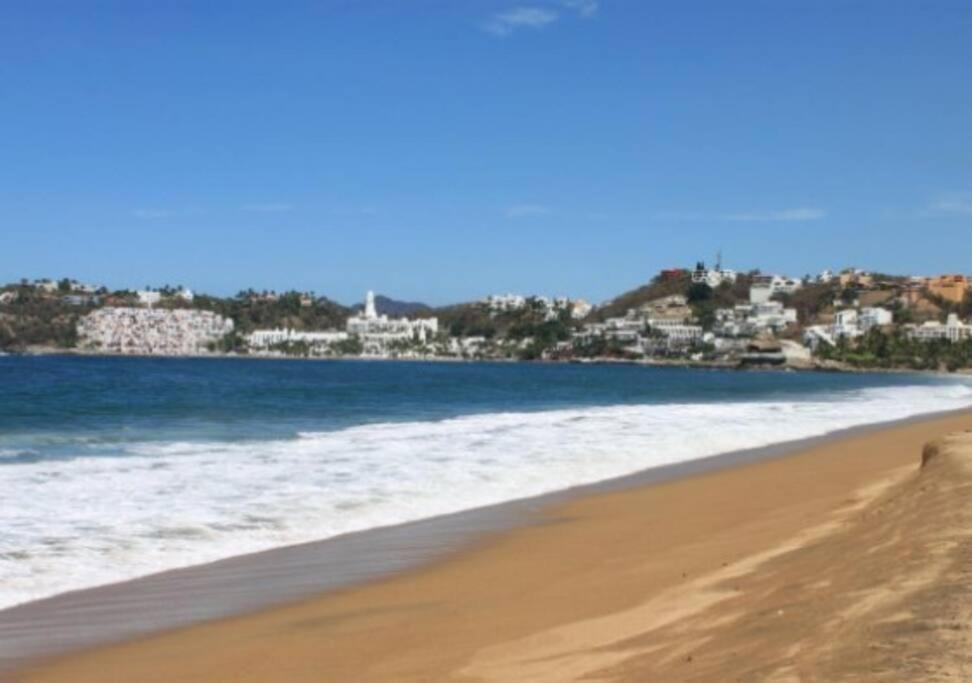 Hermoso Apartamento En Manzanillo Con Alberca Y Cancha De Tenis, Ideal Para Relajarse Y Disfrutar De Una Escapada Tranquila En El Paraiso Tropical Luaran gambar